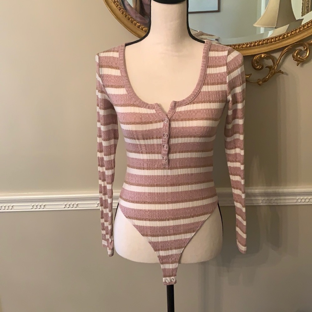 Forever 21 Bodysuit. Size S.